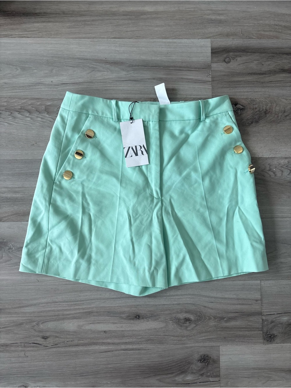 NWT Zara XL Mint Green Shorts with Gold Buttons